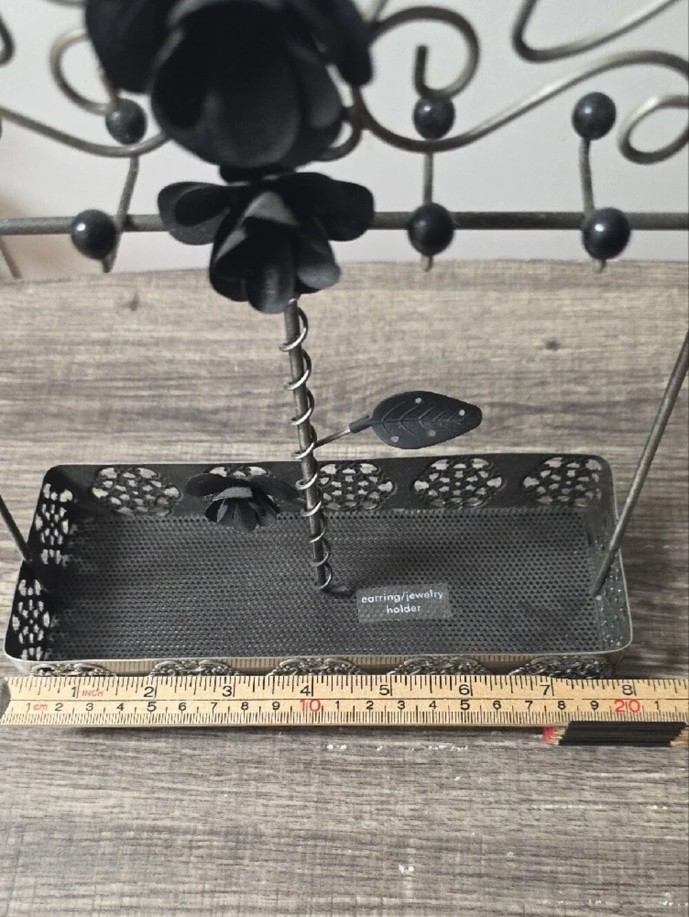 Decorative Metal Jewelry Stand with Floral Accents - Black & Silver